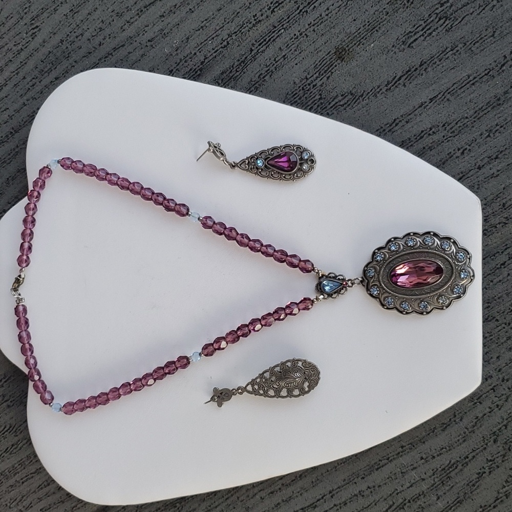 Vintage Victorian Purple and Blue glass necklace and earrings.
